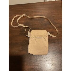 Baggallini Tan RFID Blocking Phone Wallet Crossbody Bag with‎ Strap